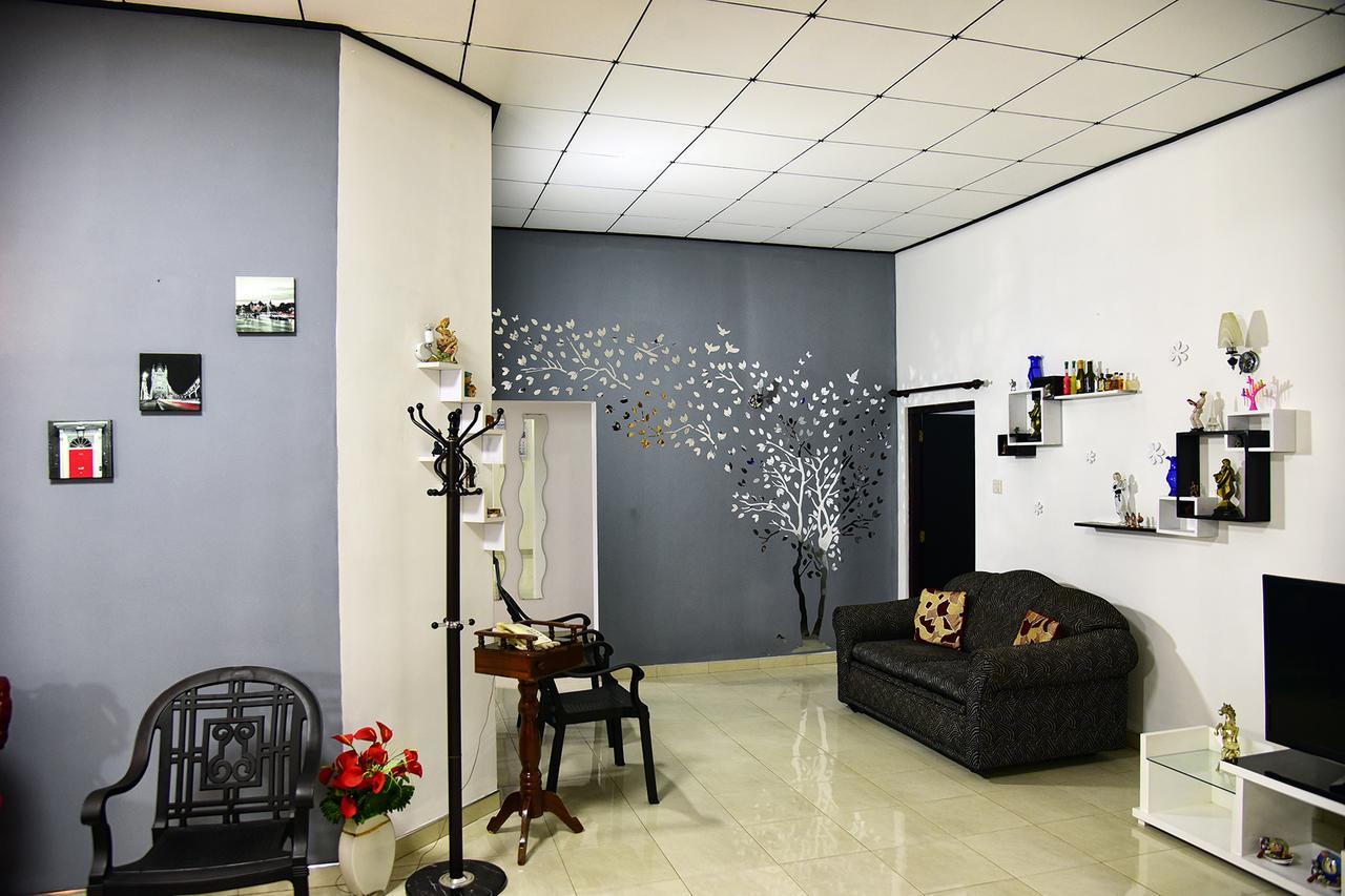 One And Only Apartment Negombo Exterior foto